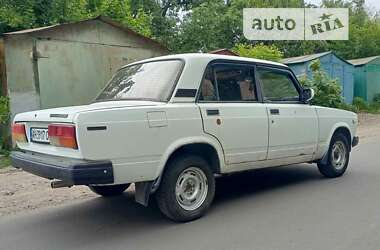 Седан ВАЗ / Lada 2107 1988 в Киеве