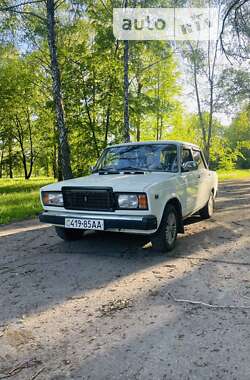 Седан ВАЗ / Lada 2107 1990 в Вольногорске