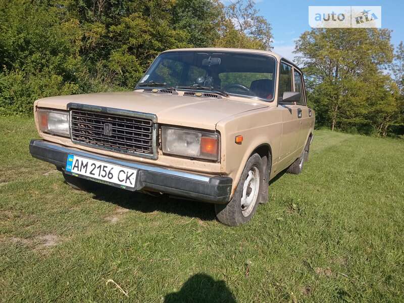 Седан ВАЗ / Lada 2107 1997 в Житомире