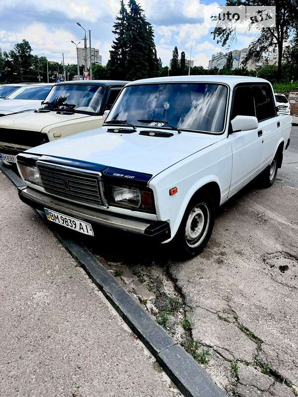 Седан ВАЗ / Lada 2107 2002 в Сумах