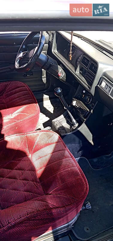 Седан ВАЗ / Lada 2107 2004 в Тячеве