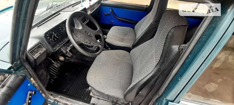 Седан ВАЗ / Lada 2107 2005 в Шумске