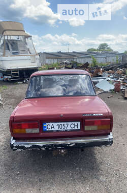 Седан ВАЗ / Lada 2107 1994 в Черкасах