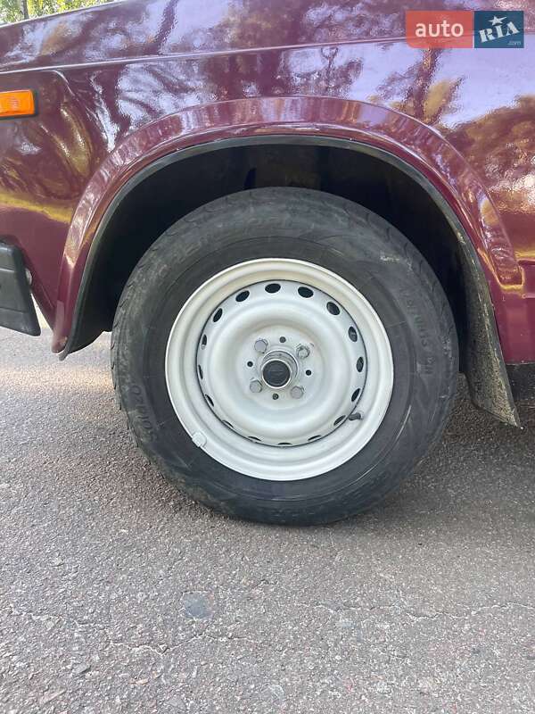 Седан ВАЗ / Lada 2107 2002 в Ахтырке фото 7 Седан ВАЗ / Lada 2107 2002 в Ахтырке