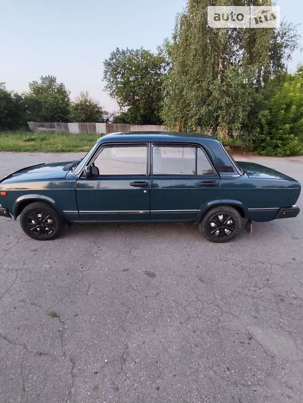 Седан ВАЗ / Lada 2107 2006 в Харькове