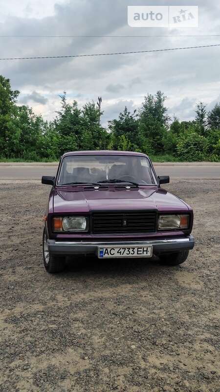 Седан ВАЗ / Lada 2107 1998 в Луцьку