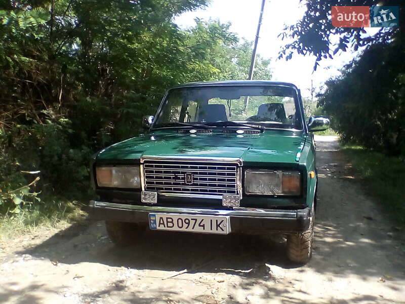 Седан ВАЗ / Lada 2107 1998 в Тростянце