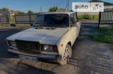 Седан ВАЗ / Lada 2107 2003 в Луцке