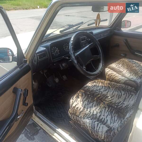 Седан ВАЗ / Lada 2107 1988 в Луцьку