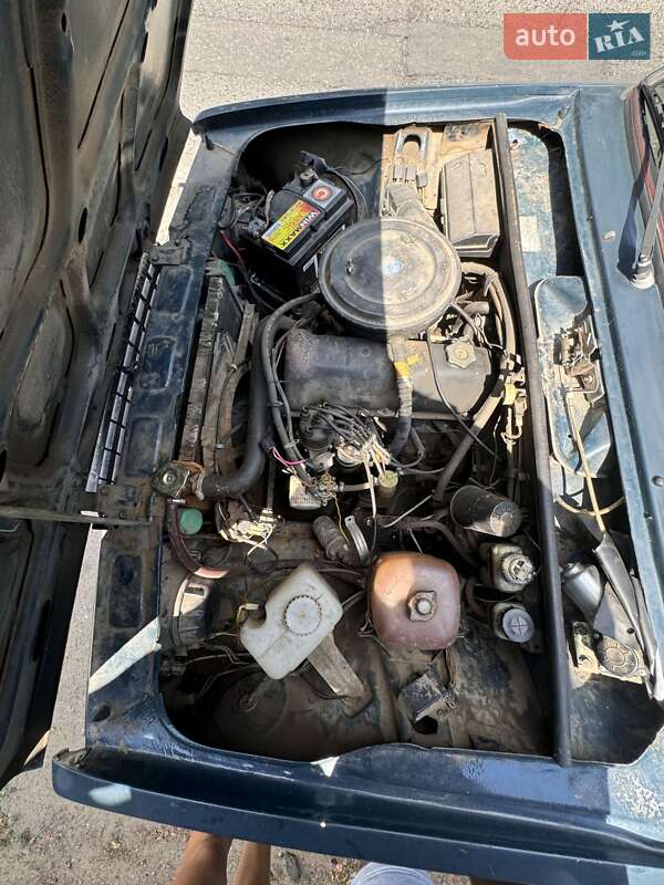 Седан ВАЗ / Lada 2107 2004 в Одессе