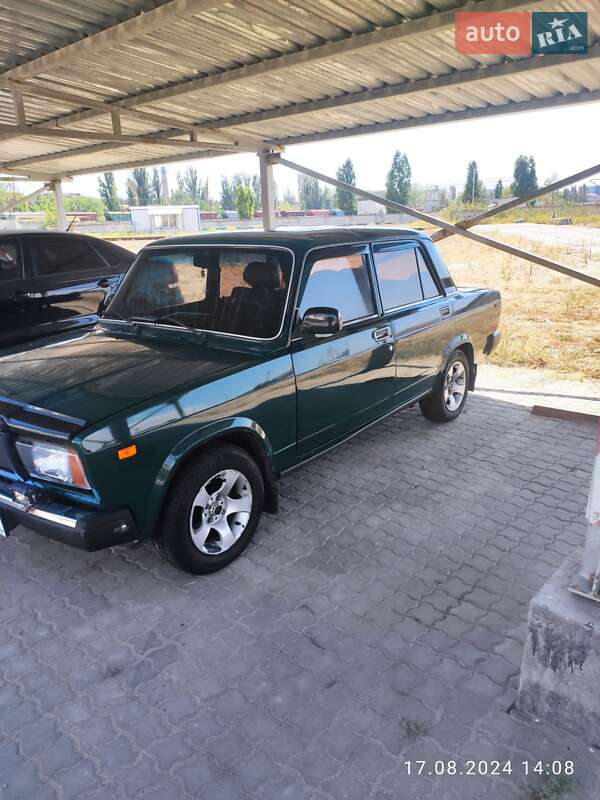 Седан ВАЗ / Lada 2107 2002 в Миколаєві