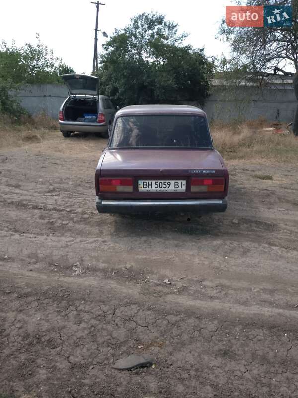 Седан ВАЗ / Lada 2107 1988 в Петродолинському