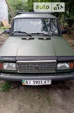 Седан ВАЗ / Lada 2107 2002 в Киеве