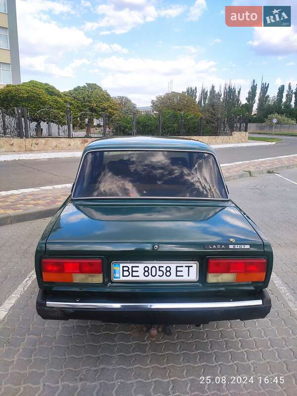 Седан ВАЗ / Lada 2107 2002 в Миколаєві