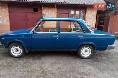 Седан ВАЗ / Lada 2107 2005 в Владимирце