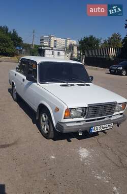 Седан ВАЗ 2107 2002 в 