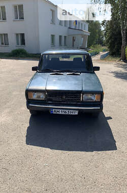 Седан ВАЗ / Lada 2107 2004 в Коростені