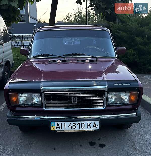 Седан ВАЗ / Lada 2107 2004 в Києві