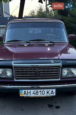 Седан ВАЗ / Lada 2107 2004 в Києві