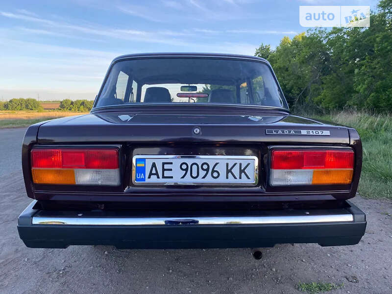 Седан ВАЗ / Lada 2107 2008 в Днепре