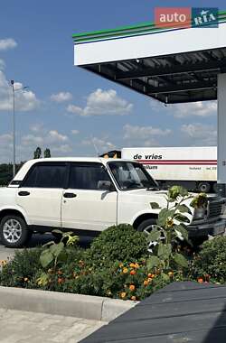 Седан ВАЗ / Lada 2107 1997 в Києві