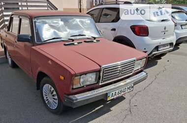 Седан ВАЗ / Lada 2107 2005 в Святопетровское