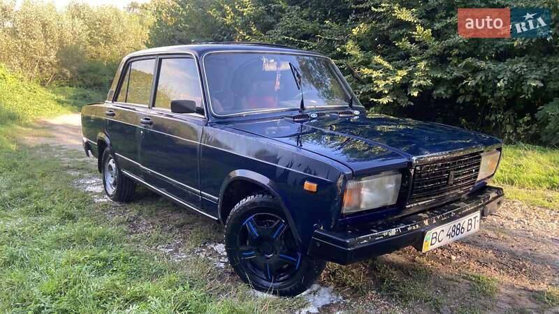 Седан ВАЗ / Lada 2107 1987 в Золочеве