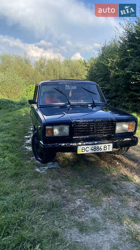 Седан ВАЗ / Lada 2107 1987 в Золочеве