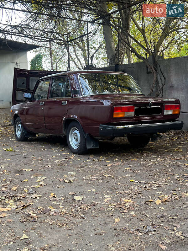 Седан ВАЗ / Lada 2107 2008 в Черкассах