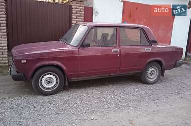 Седан ВАЗ / Lada 2107 2001 в Белой Церкви