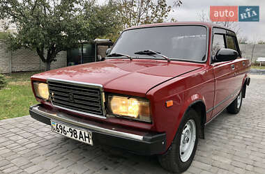 Седан ВАЗ / Lada 2107 1991 в Каменском