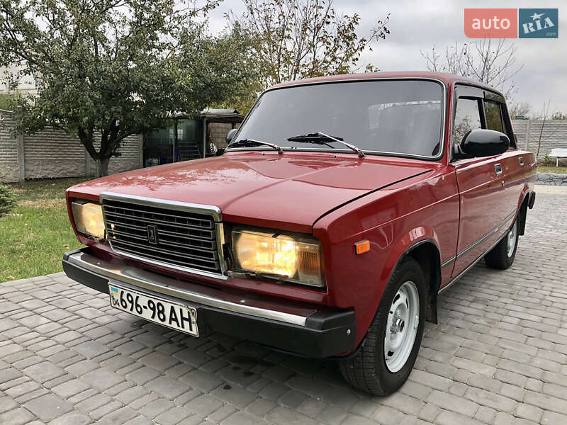 Седан ВАЗ / Lada 2107 1991 в Кам'янському