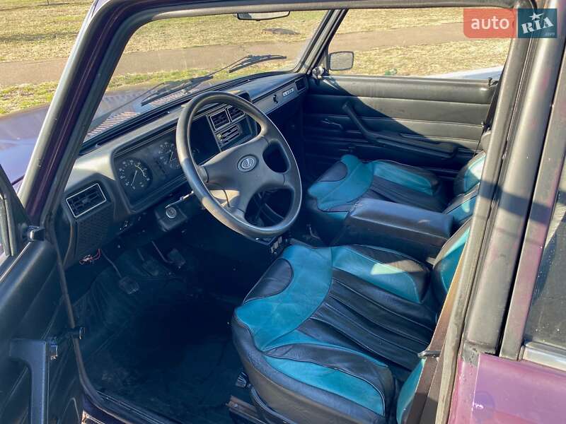 Седан ВАЗ / Lada 2107 2002 в Киеве фото 6 Седан ВАЗ / Lada 2107 2002 в Киеве