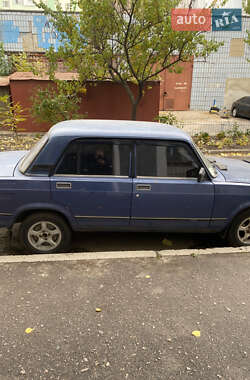 Седан ВАЗ / Lada 2107 2003 в Черкасах