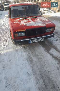 Седан ВАЗ / Lada 2107 1985 в Костополе