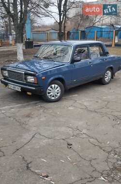 Седан ВАЗ / Lada 2107 2005 в Умані