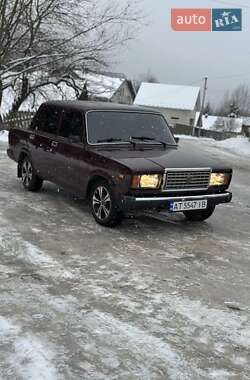 Седан ВАЗ / Lada 2107 2006 в Надвірній