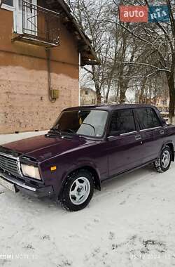 Седан ВАЗ / Lada 2107 2004 в Коломиї