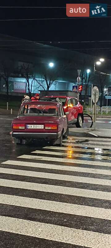 Седан ВАЗ / Lada 2107 2003 в Києві