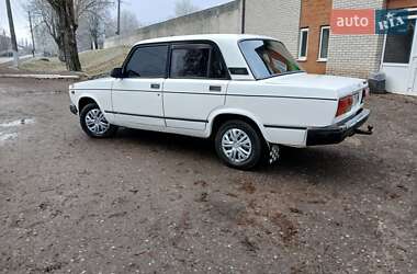 Седан ВАЗ / Lada 2107 1999 в Крижополі