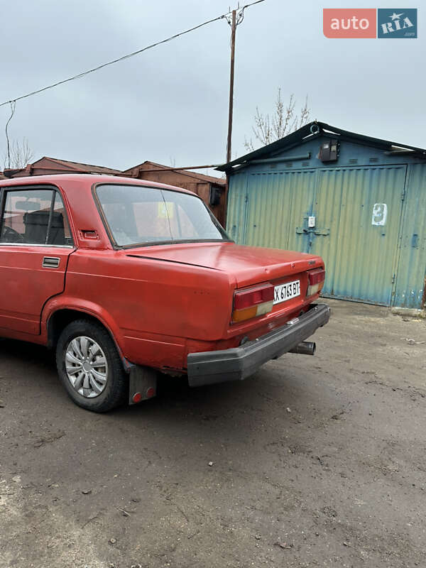 Седан ВАЗ / Lada 2107 1985 в Харькове