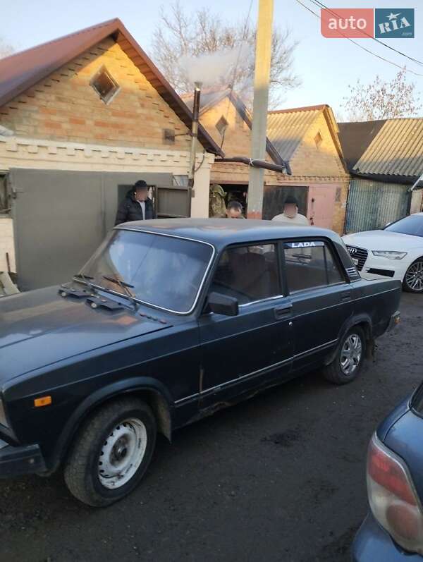 Седан ВАЗ / Lada 2107 2011 в Бердичеве