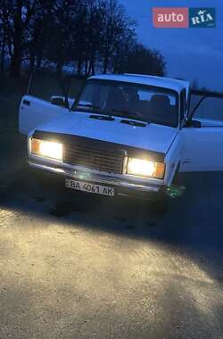 Седан ВАЗ / Lada 2107 2001 в Гайвороні