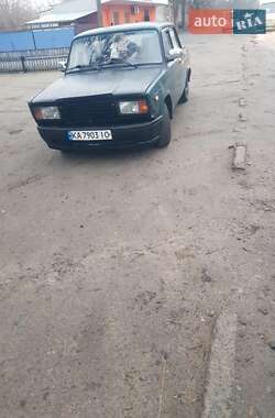 Седан ВАЗ / Lada 2107 1999 в Рівному