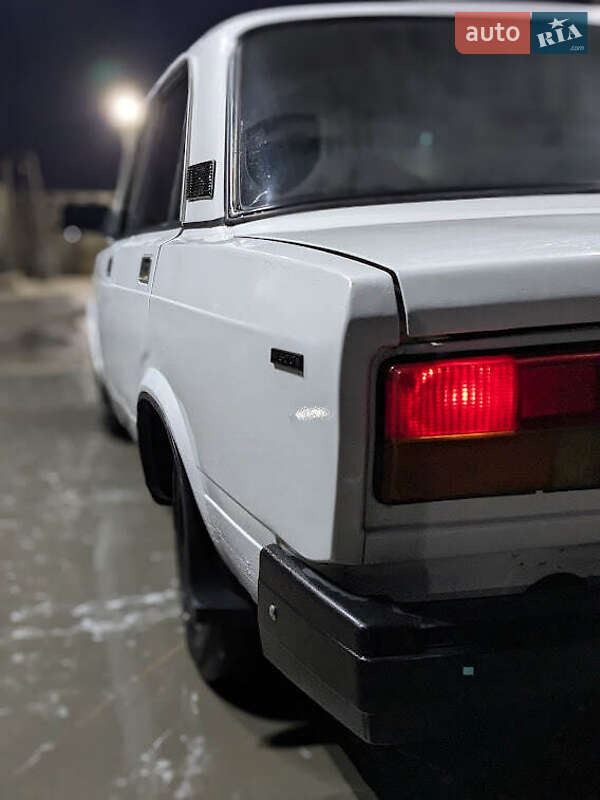 Седан ВАЗ / Lada 2107 1991 в Одесі