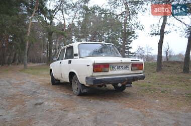 Седан ВАЗ / Lada 2107 1996 в Черкасах