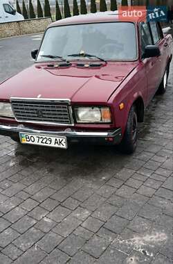 Седан ВАЗ / Lada 2107 1999 в Почаеве