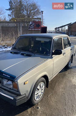 Седан ВАЗ / Lada 2107 2007 в Черновцах