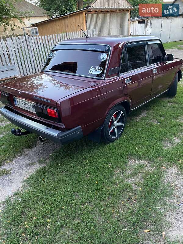 Седан ВАЗ / Lada 2107 2006 в Борисполе