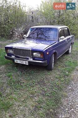 Седан ВАЗ / Lada 2107 2004 в Первомайську